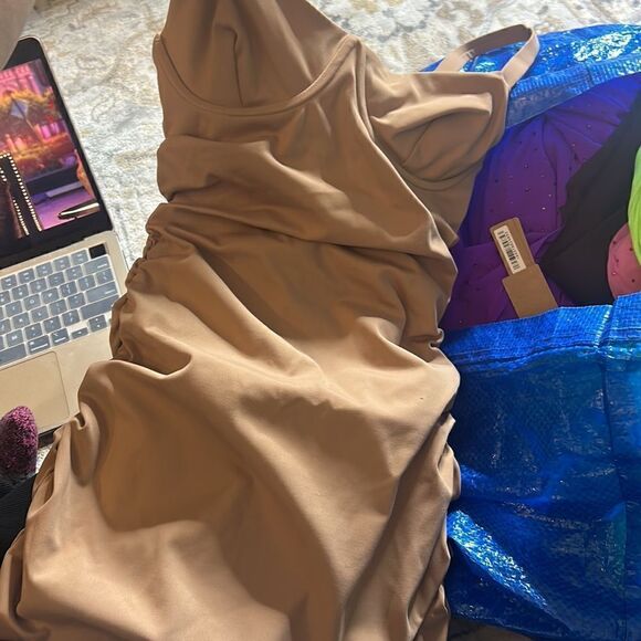 NWT SKIMS Sculpting Swim Ruched One Piece Swimsuit Sienna - Picture 5 of 6